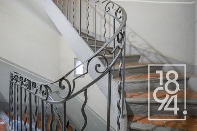 Immeuble - 153 m² - 10 pièces