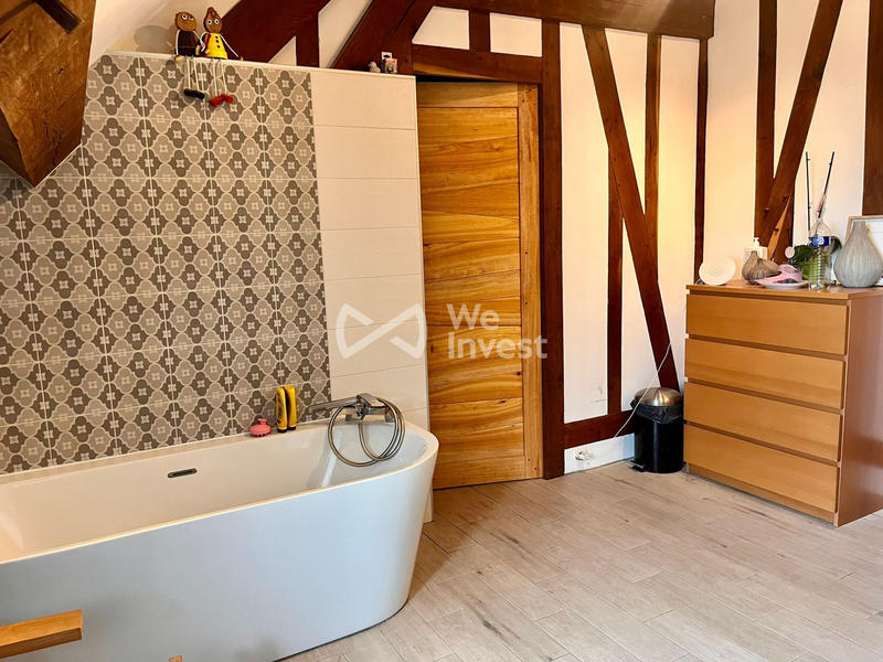 Maison - 180 m² - 8 pièces