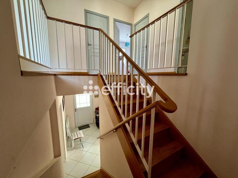 Maison - 135 m² - 6 pièces