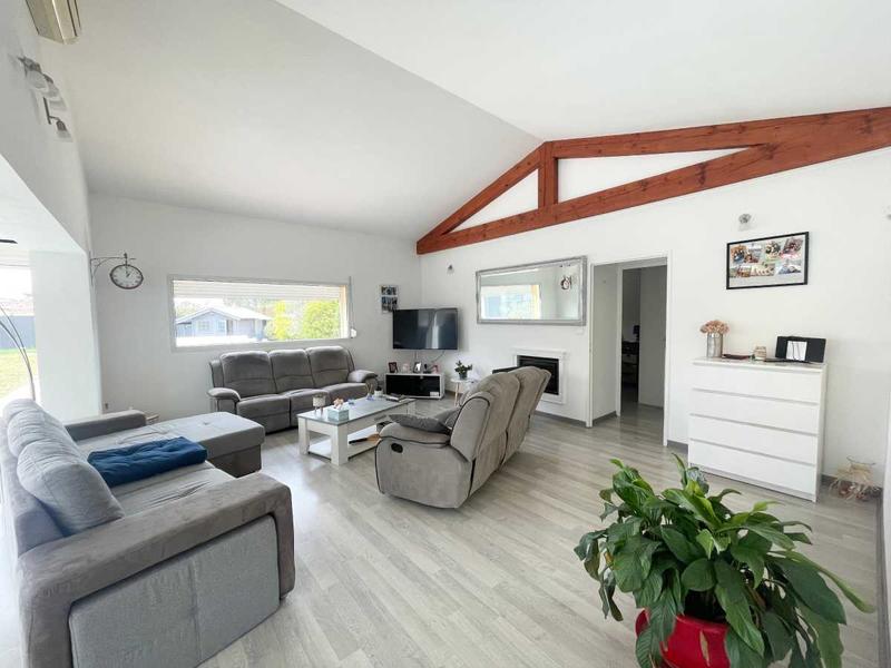 Maison - 127 m² - 5 pièces