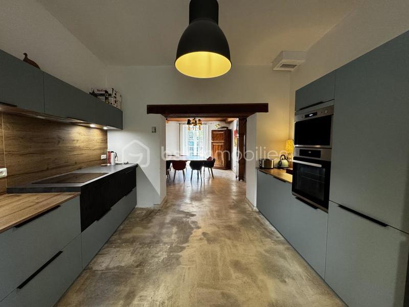 Maison en pierre - 208 m² - 7 pièces