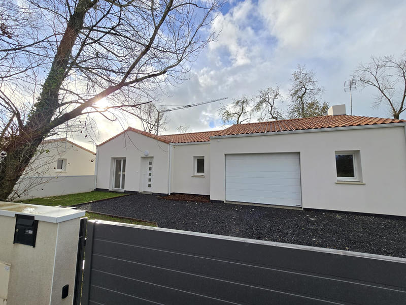 Maison - 112 m² - 4 pièces