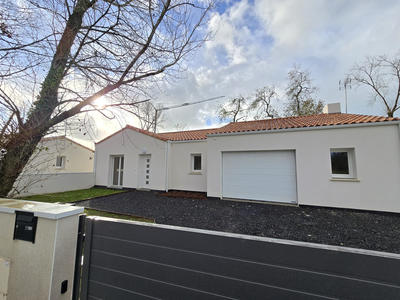 Maison - 112 m² - 4 pièces