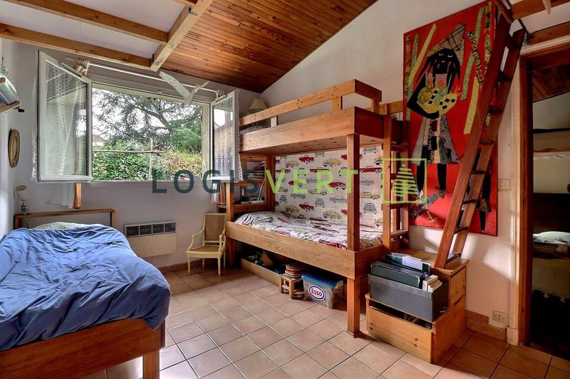 Maison - 162 m² - 8 pièces