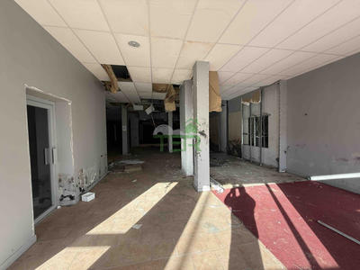 Local commercial - 313 m²