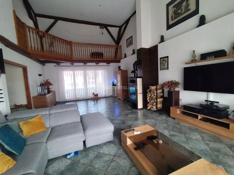 Maison - 182 m² - 6 pièces