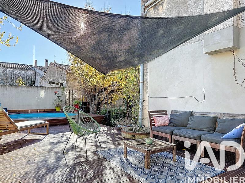 Maison - 180 m² - 9 pièces