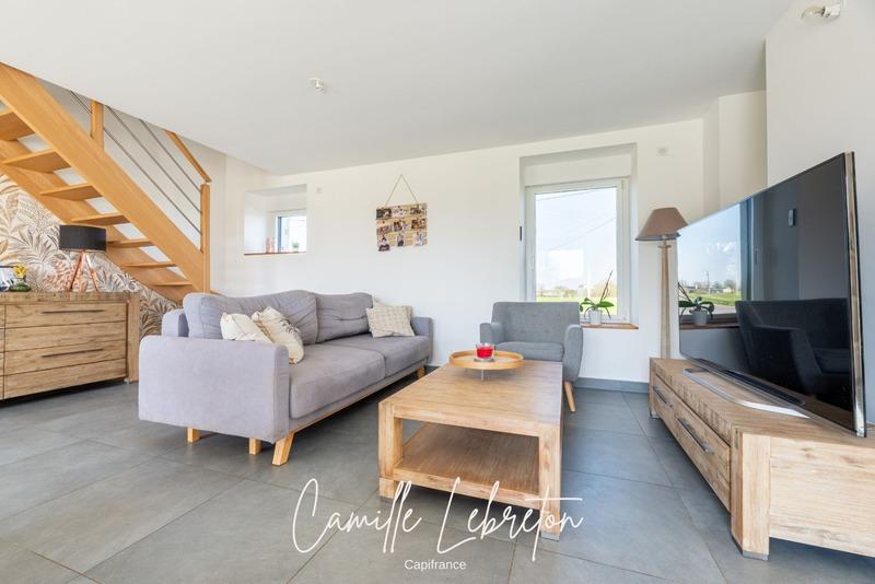 Maison - 140 m² - 5 pièces