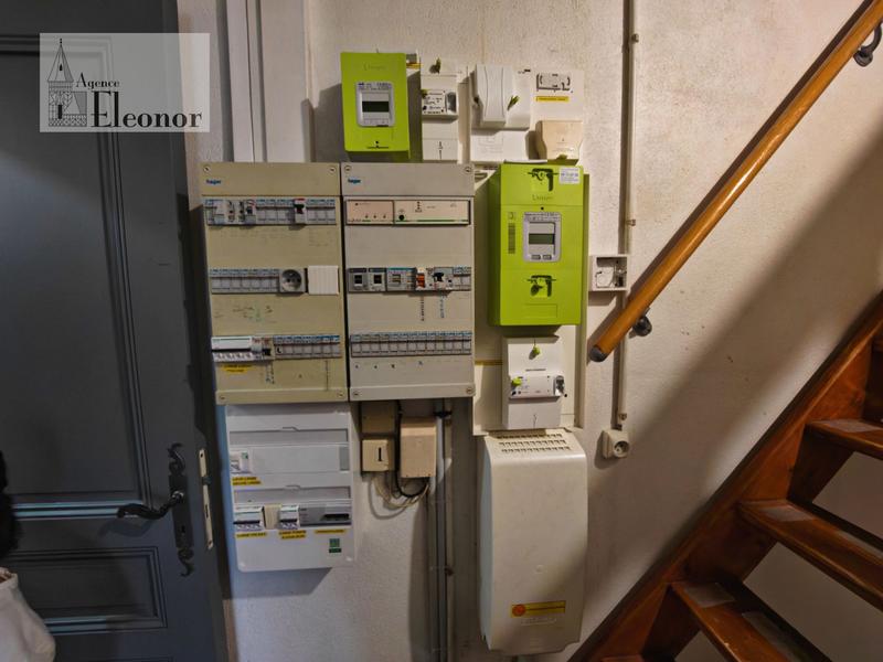 Maison ancienne - 231 m² - 10 pièces