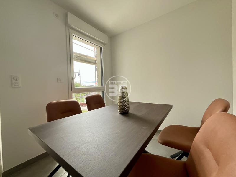 Appartement - 86 m² - 4 pièces