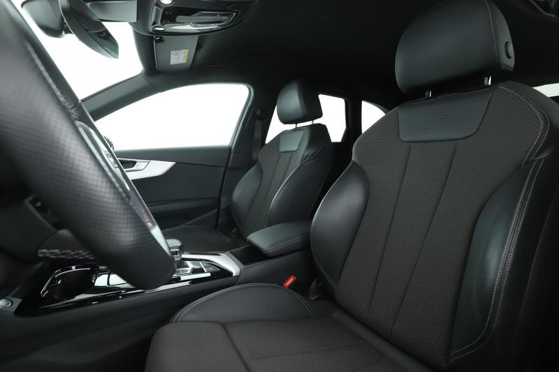 Audi A4 Avant 35 Tfsi s line s tronic 7 150 ch