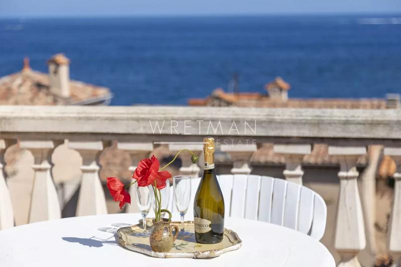 Villa - 212 m² - 6 pièces