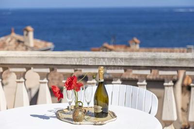 Villa - 212 m² - 6 pièces