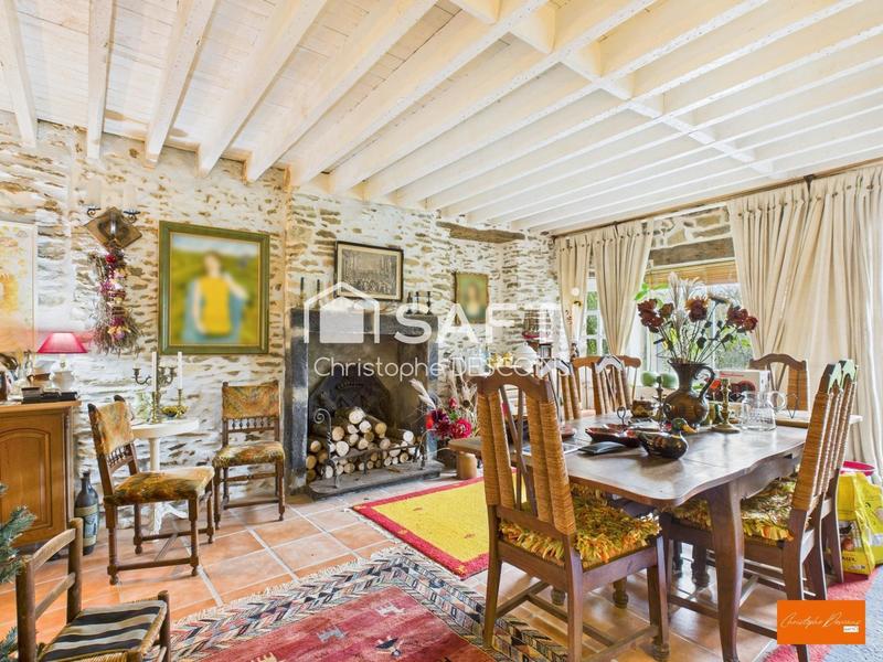 Maison - 150 m² - 10 pièces