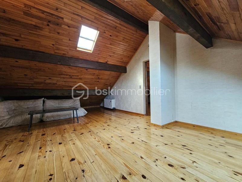 Maison - 150 m² - 8 pièces