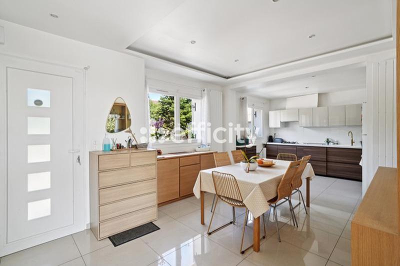 Maison - 114 m² - 5 pièces