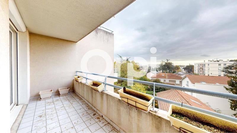 Appartement - 111 m² - 4 pièces