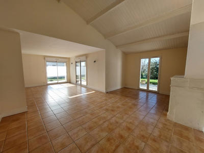 Maison - 120 m² - 4 pièces