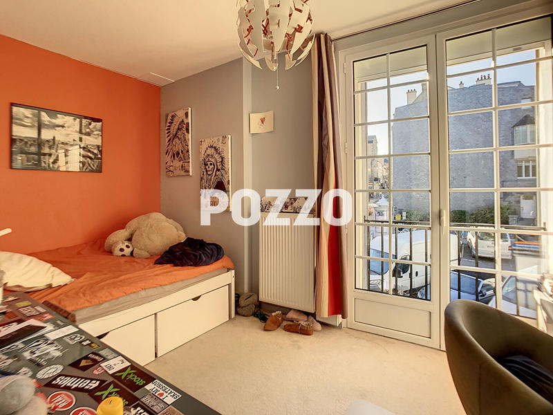 Appartement - 141 m² - 6 pièces