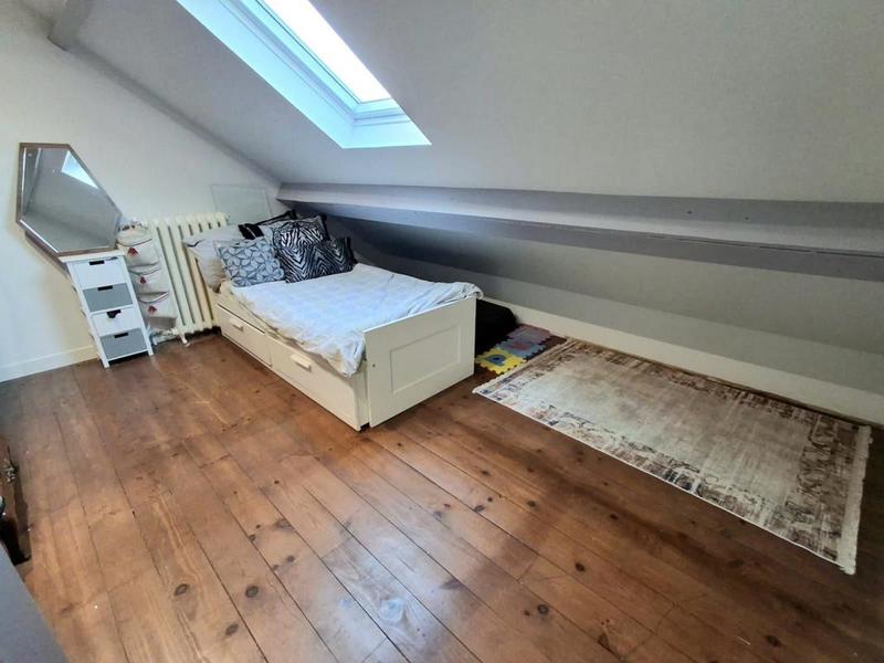 Maison - 90 m² - 5 pièces