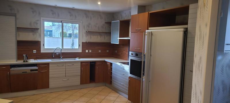 Maison - 260 m² - 7 pièces