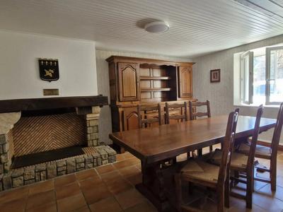 Maison - 98 m² - 5 pièces