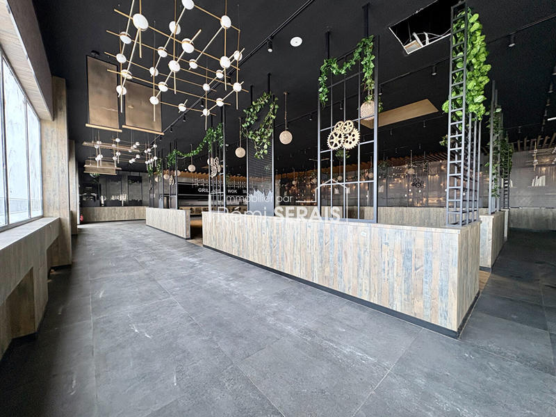 Local commercial - 1 080 m²