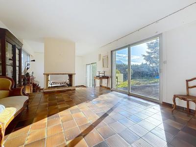 Maison - 170 m² - 6 pièces