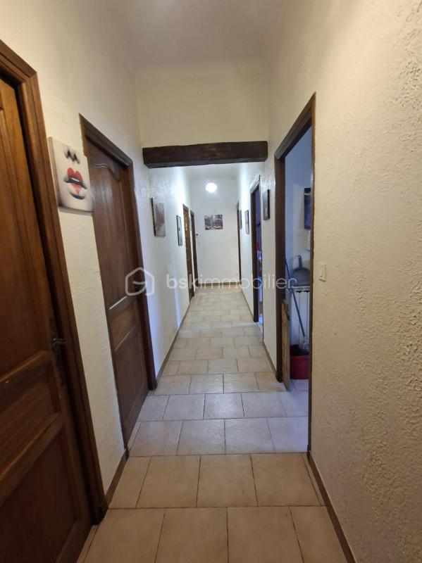 Maison - 200 m² - 6 pièces