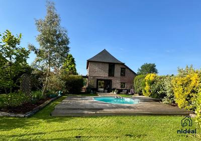 Maison - 140 m² - 5 pièces