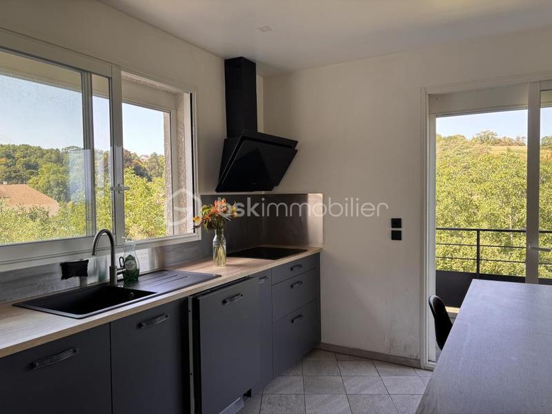 Maison traditionnelle - 140 m² - 6 pièces