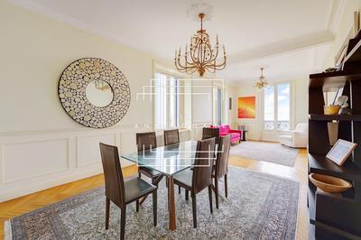Appartement - 193 m² - 6 pièces