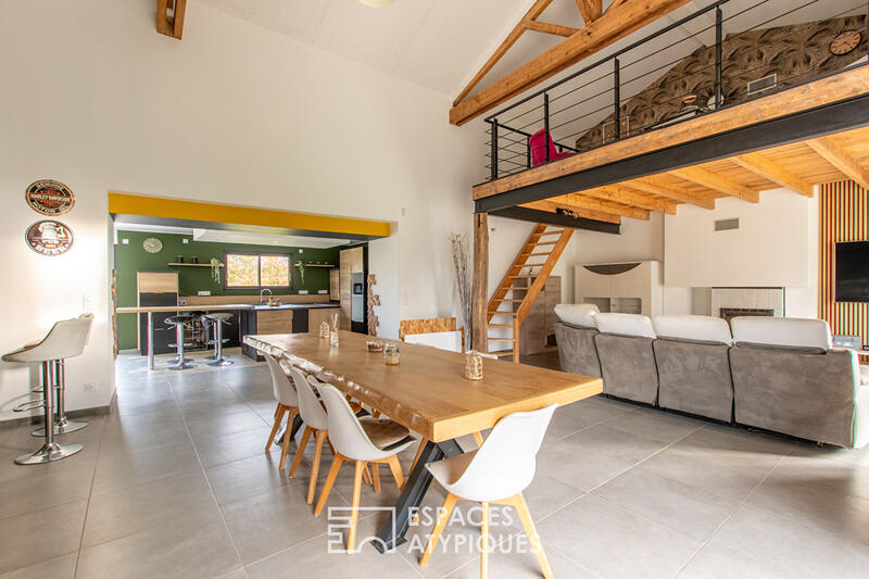 Maison - 318 m² - 7 pièces