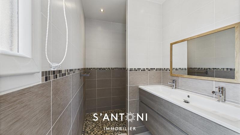 Maison - 135 m² - 4 pièces