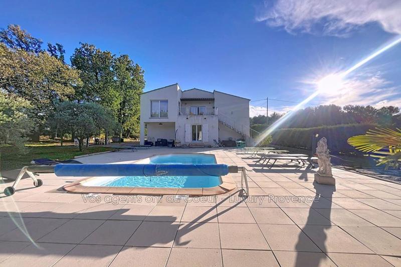 Maison - 163 m² - 8 pièces