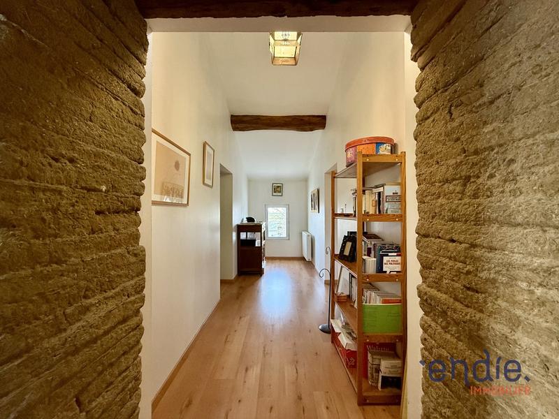 Maison - 225 m² - 7 pièces