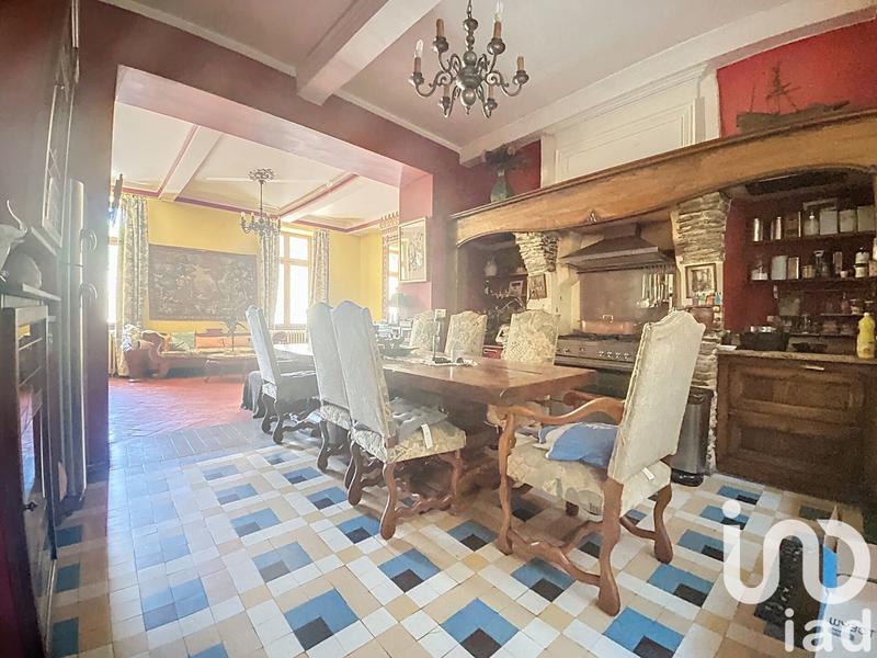 Maison de village - 457 m² - 10 pièces