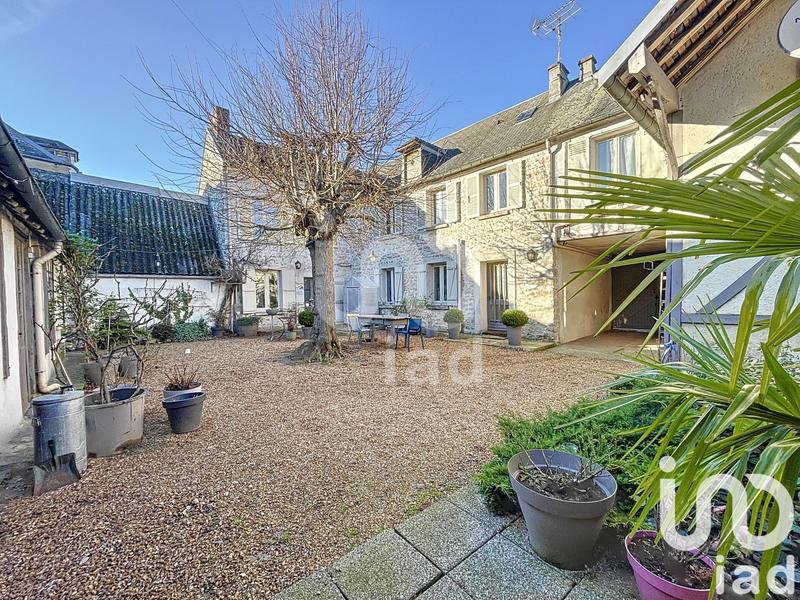 Maison - 176 m² - 7 pièces