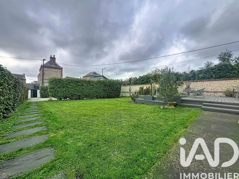 Maison - 203 m² - 7 pièces