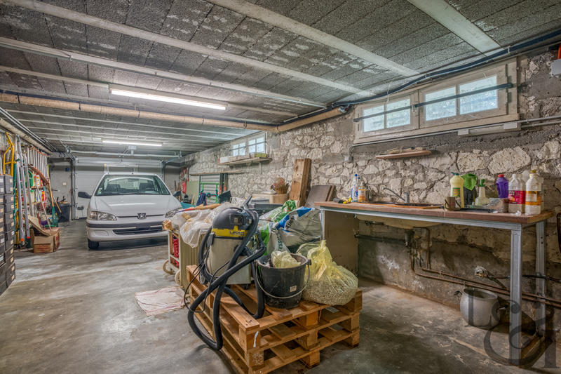 Maison - 143 m² - 7 pièces