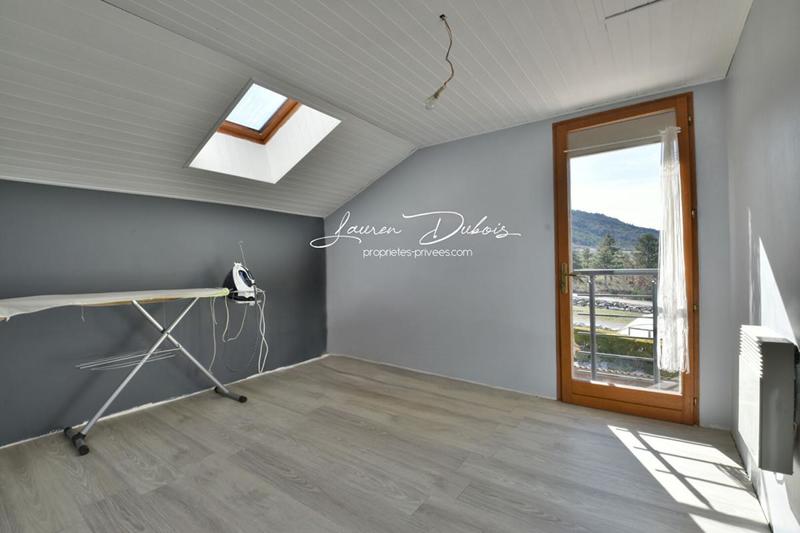 Maison - 137 m² - 7 pièces