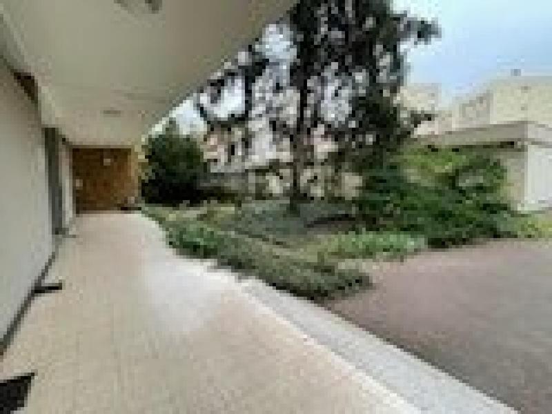 Appartement - 96 m² - 6 pièces