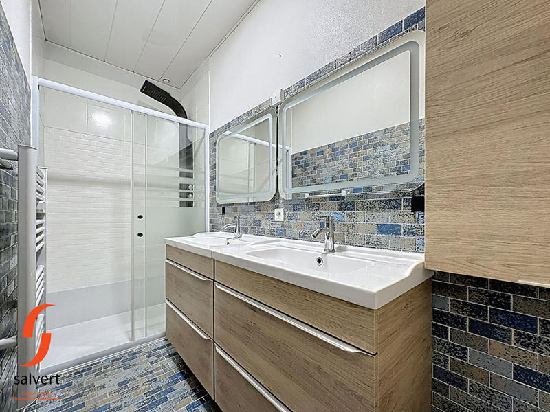 Maison - 141 m² - 6 pièces