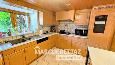 Maison - 180 m² - 6 pièces