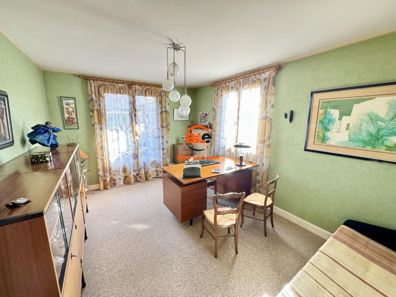 Maison - 180 m² - 7 pièces