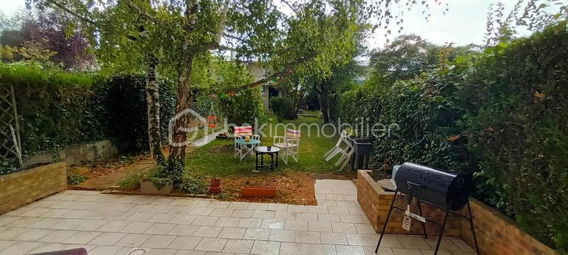 Maison jumelée - 92 m² - 4 pièces