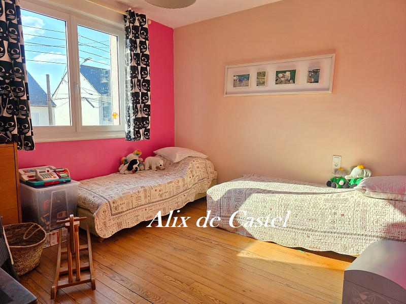 Maison - 142 m² - 7 pièces