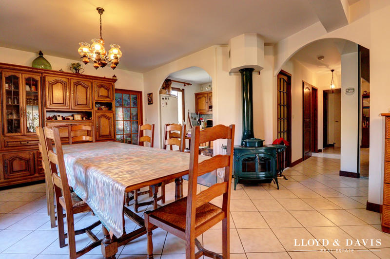 Maison - 170 m² - 7 pièces