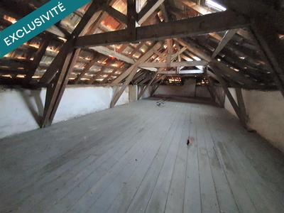 Maison - 275 m² - 11 pièces