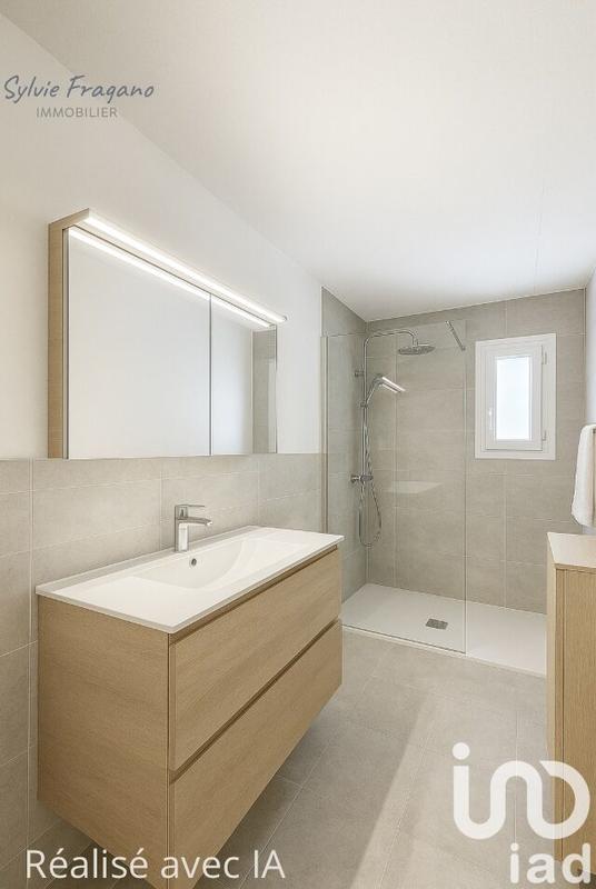 Appartement - 96 m² - 5 pièces